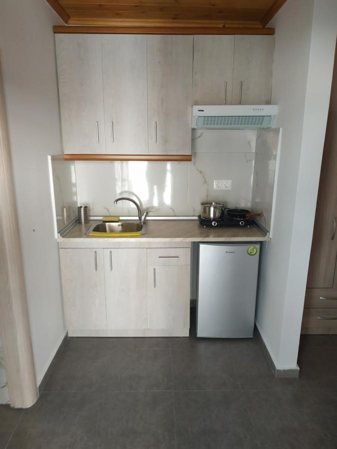 Agelikis' Apartments Nea Kallikrateia Buitenkant foto